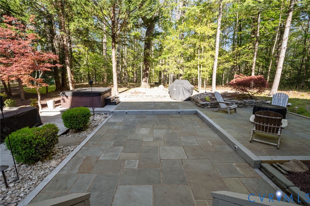 1952 Huguenot Hundred Dr