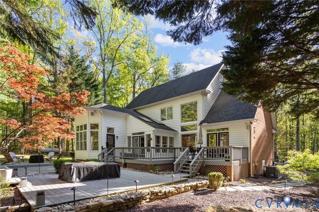 1952 Huguenot Hundred Dr