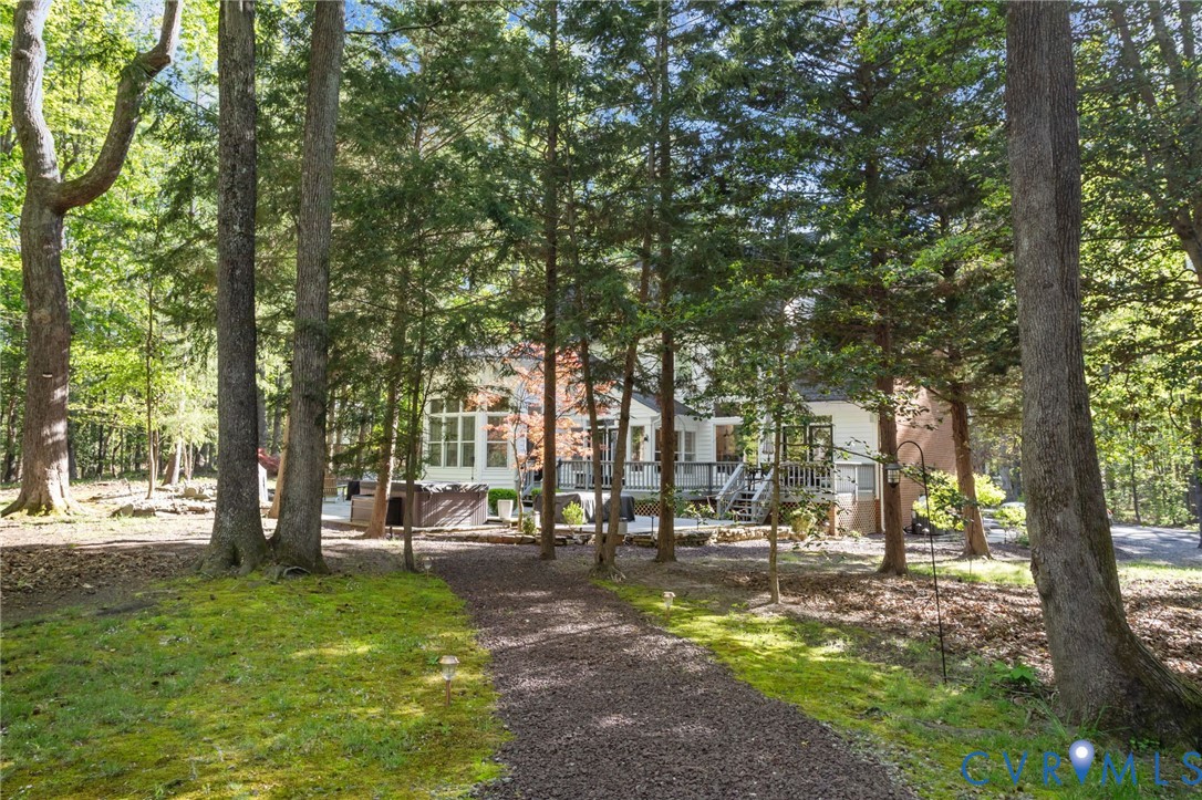 1952 Huguenot Hundred Dr