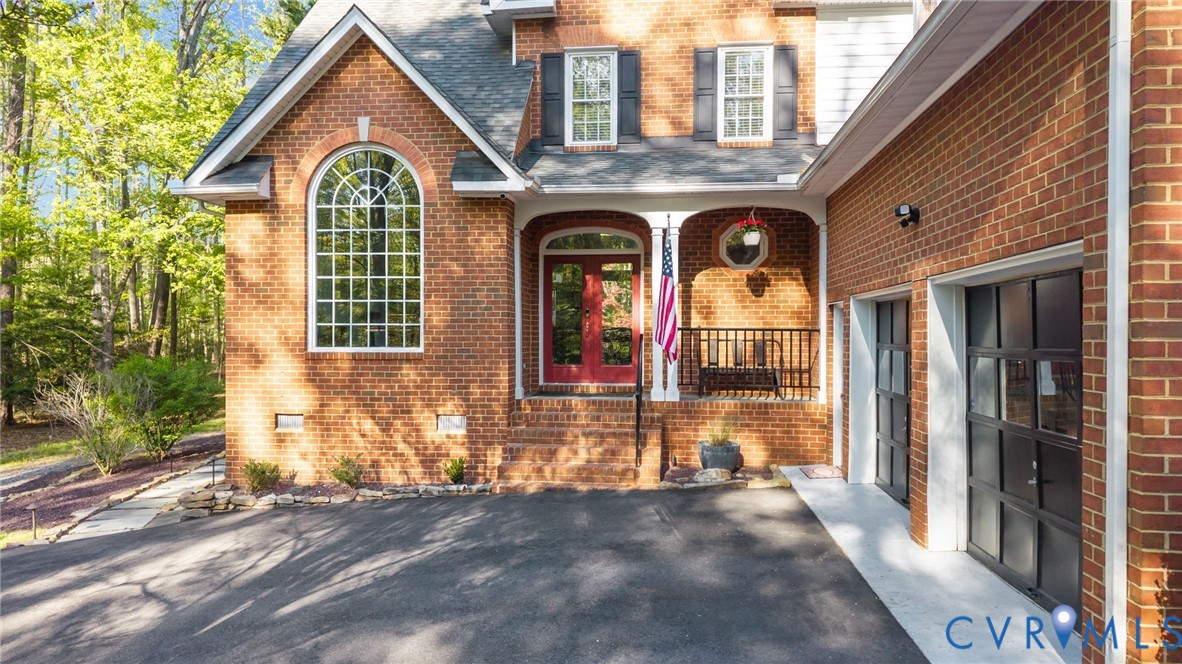 1952 Huguenot Hundred Dr