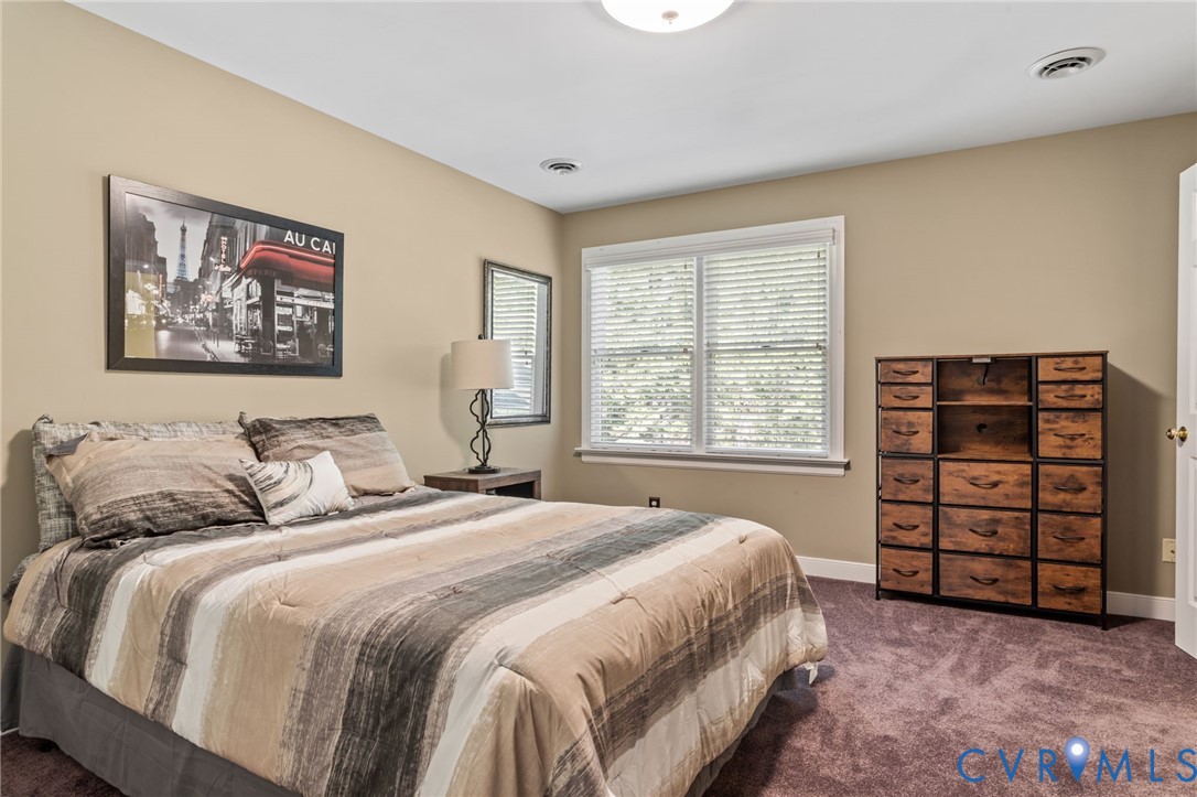 1952 Huguenot Hundred Dr