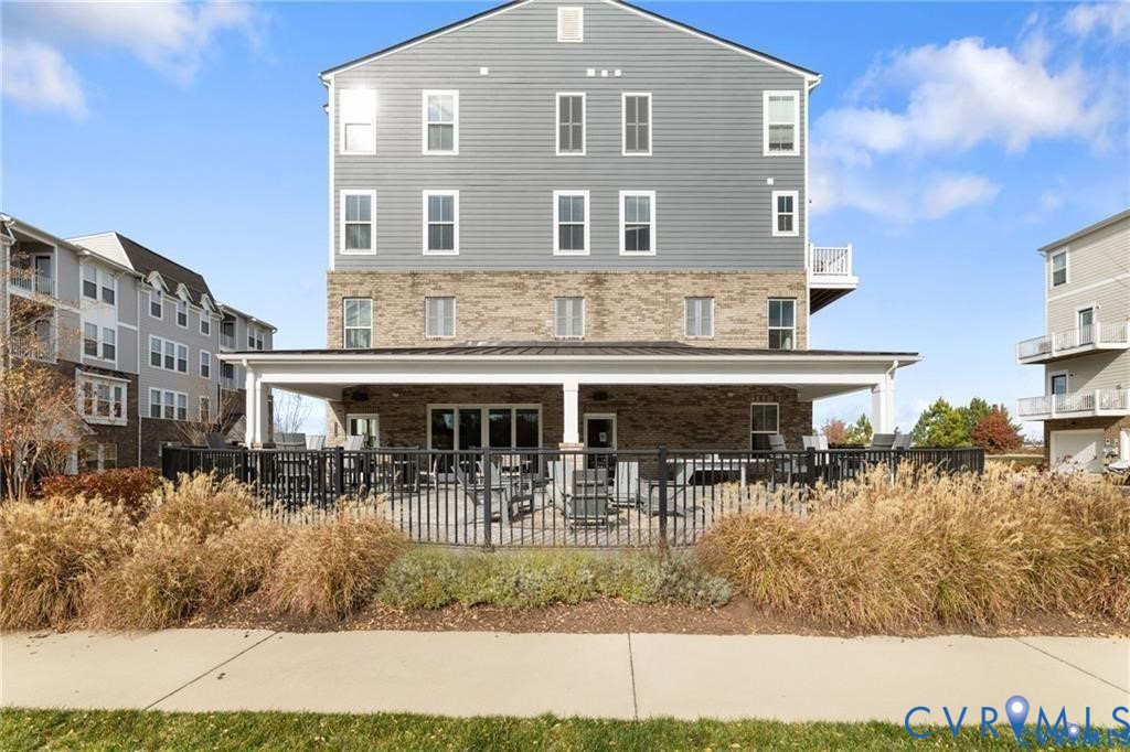 7417 Hancock Towns Ct