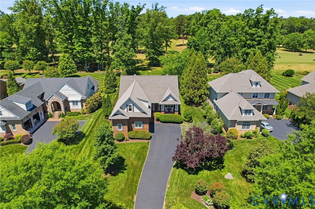 409 Regina Ln