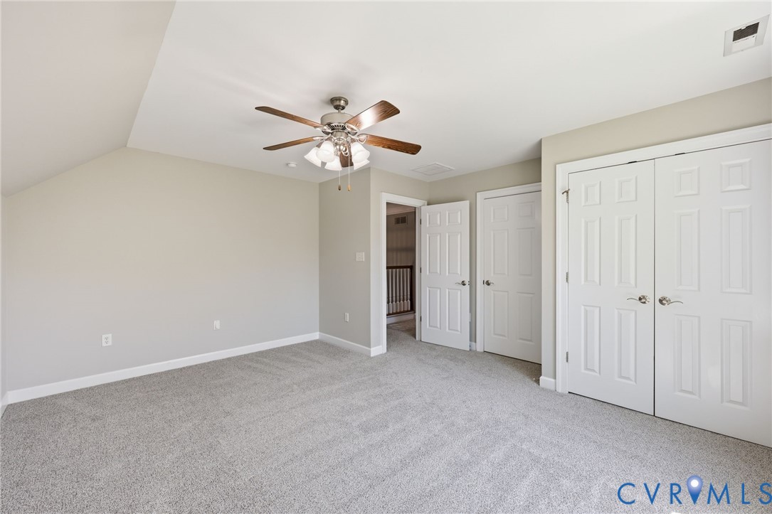 409 Regina Ln