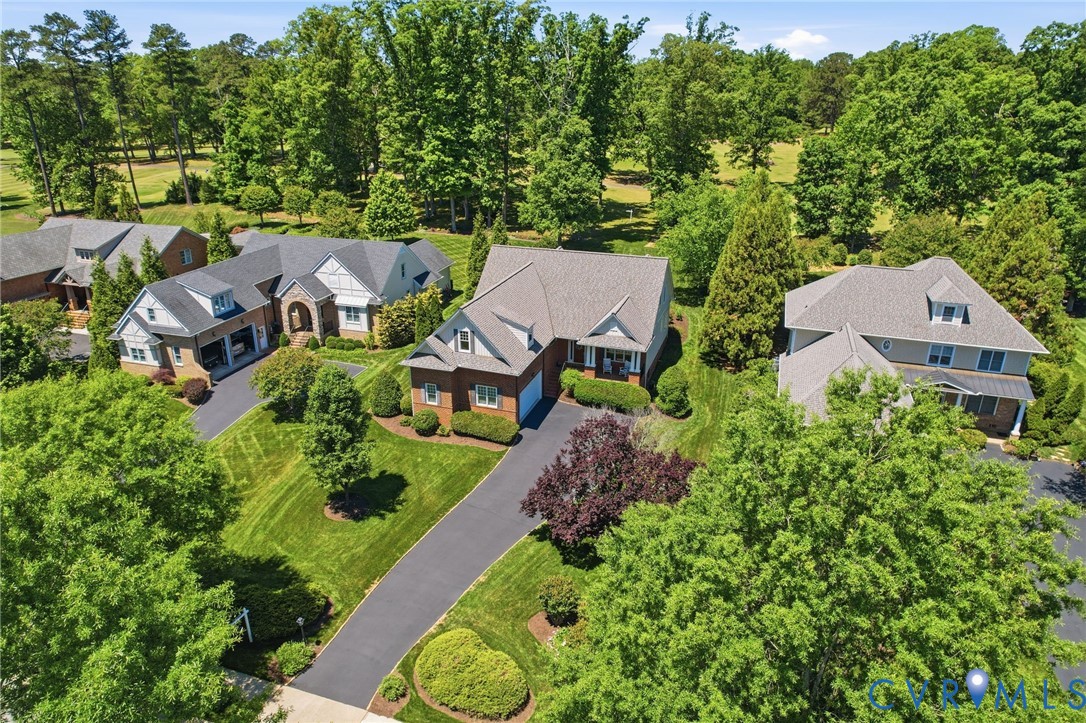 409 Regina Ln