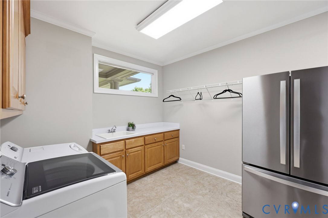 409 Regina Ln