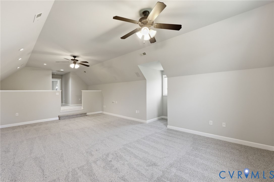 409 Regina Ln