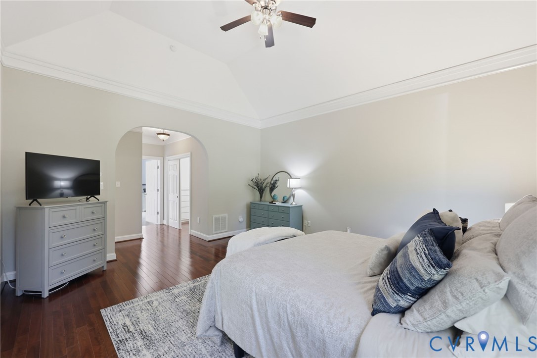 409 Regina Ln