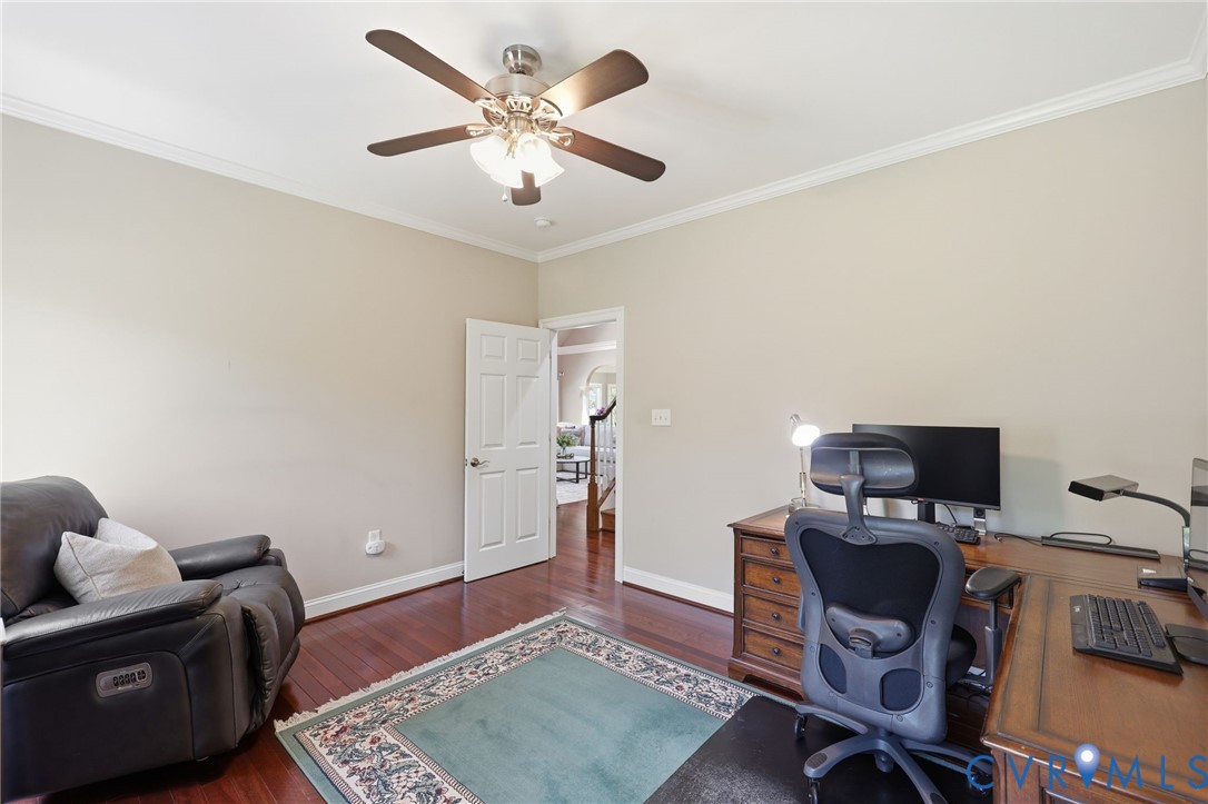 409 Regina Ln