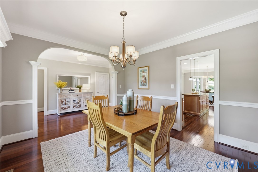409 Regina Ln