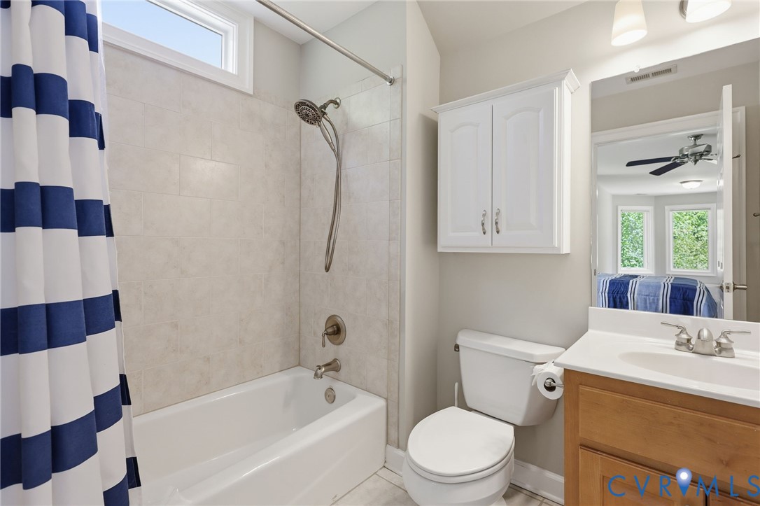 409 Regina Ln