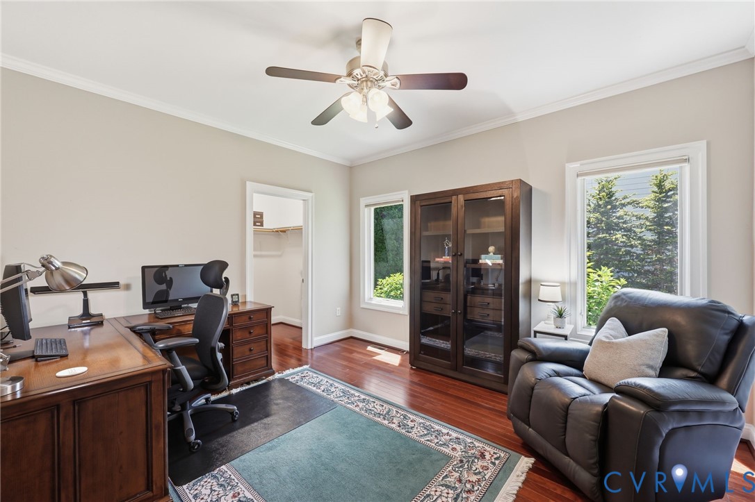 409 Regina Ln