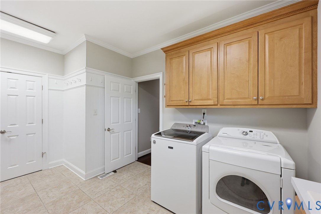 409 Regina Ln