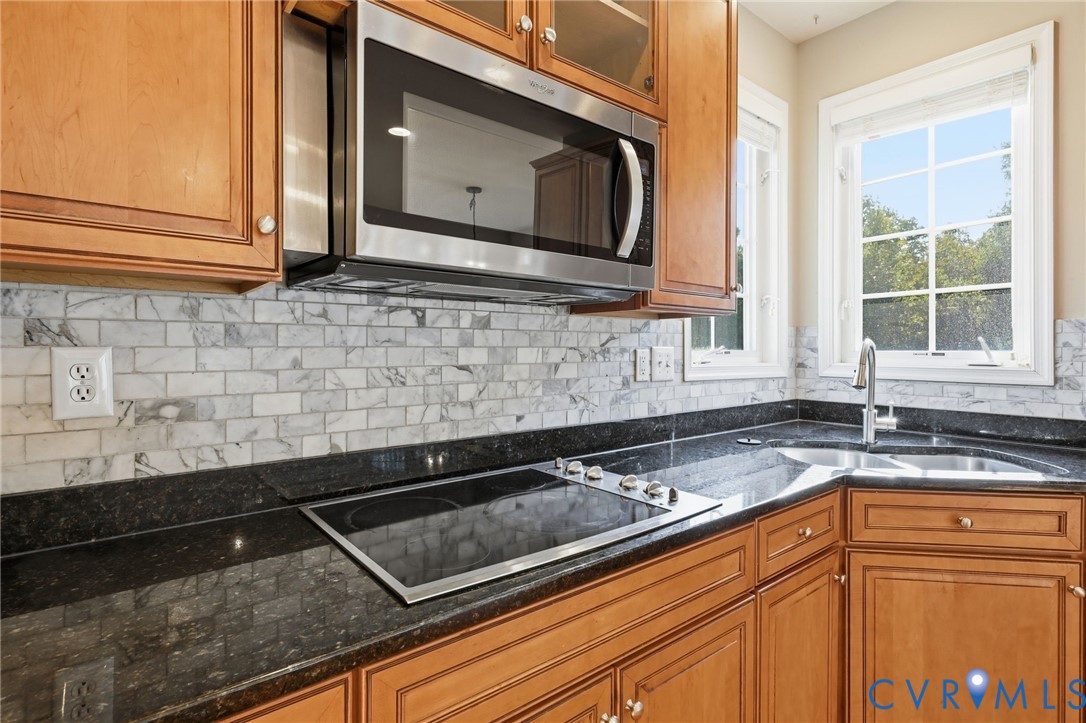 14642 Charter Walk Ct