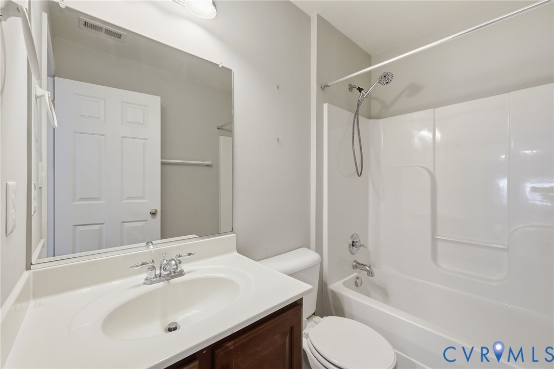 14642 Charter Walk Ct
