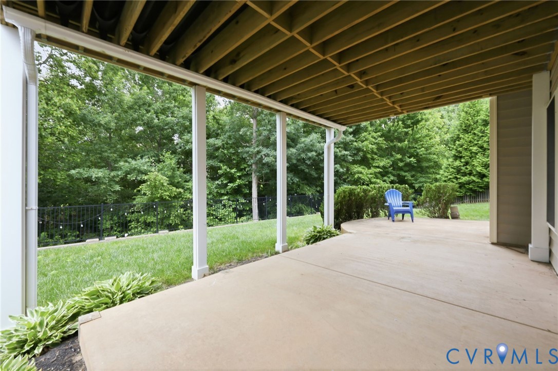 14642 Charter Walk Ct