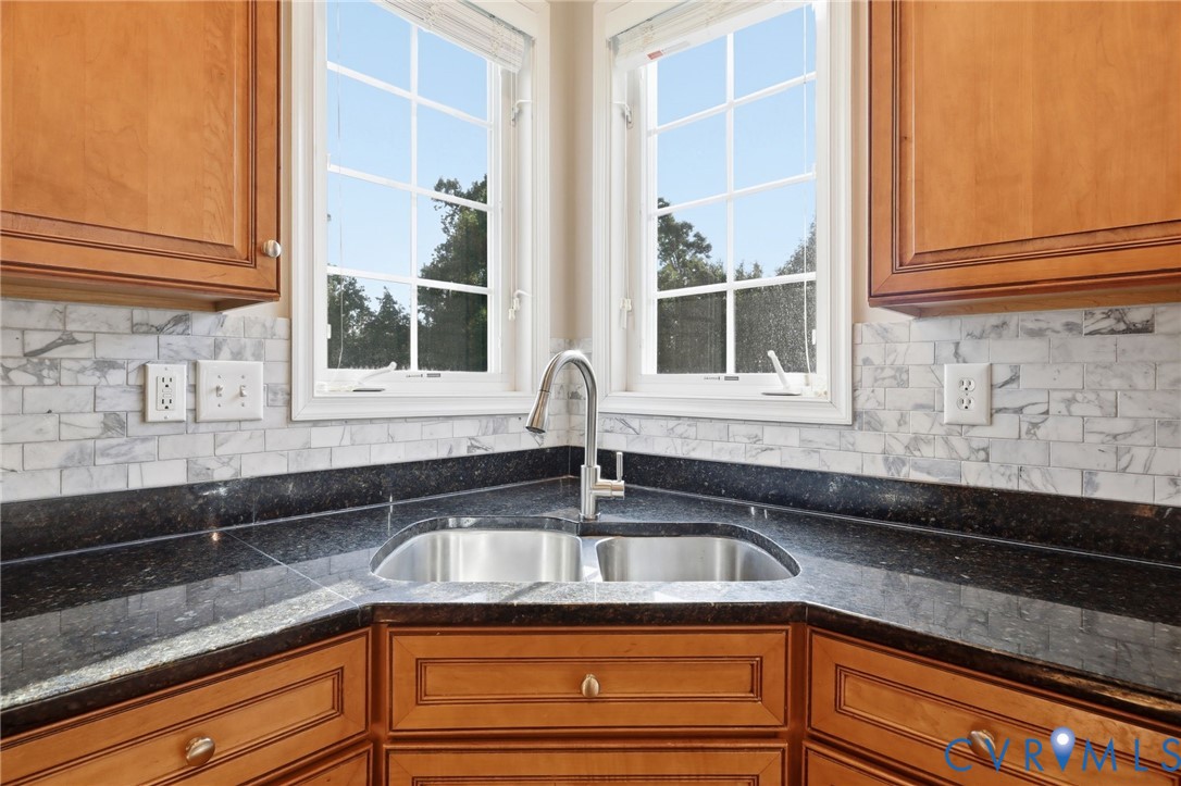 14642 Charter Walk Ct