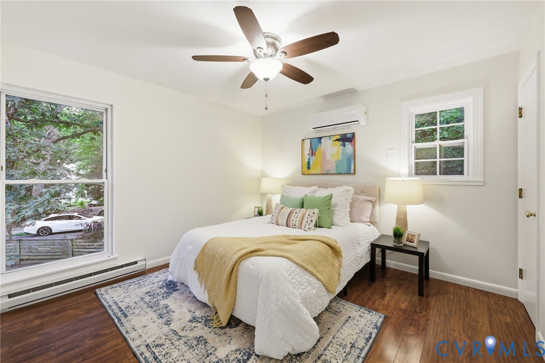 4900 Genlou Cir