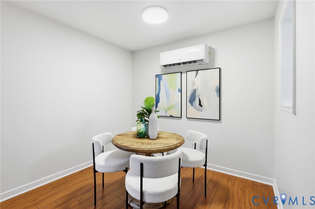 4900 Genlou Cir