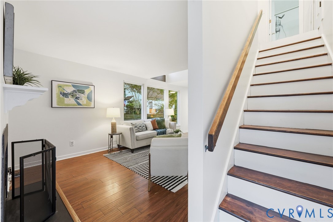 4900 Genlou Cir