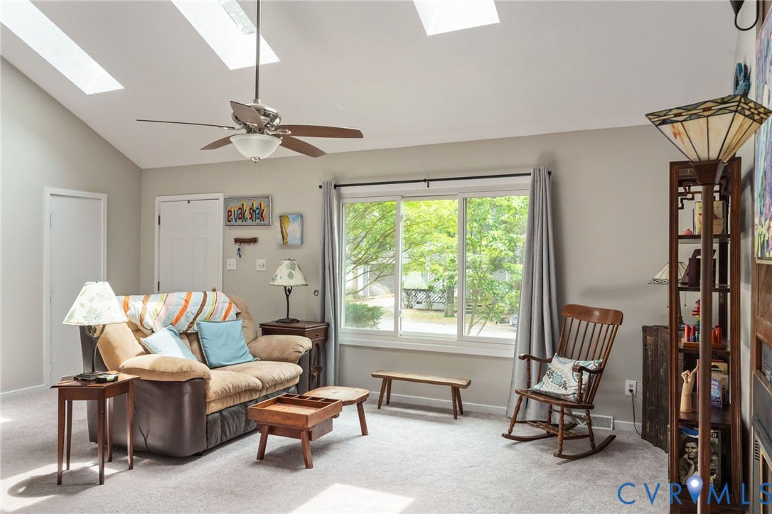 6158 Stronghold Dr
