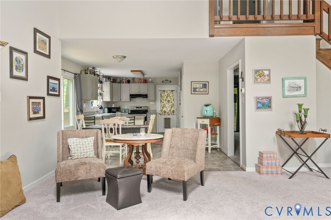 6158 Stronghold Dr