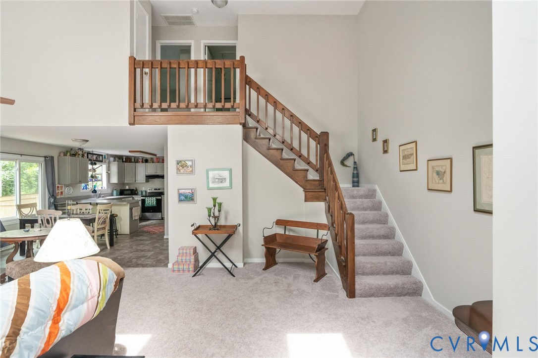 6158 Stronghold Dr