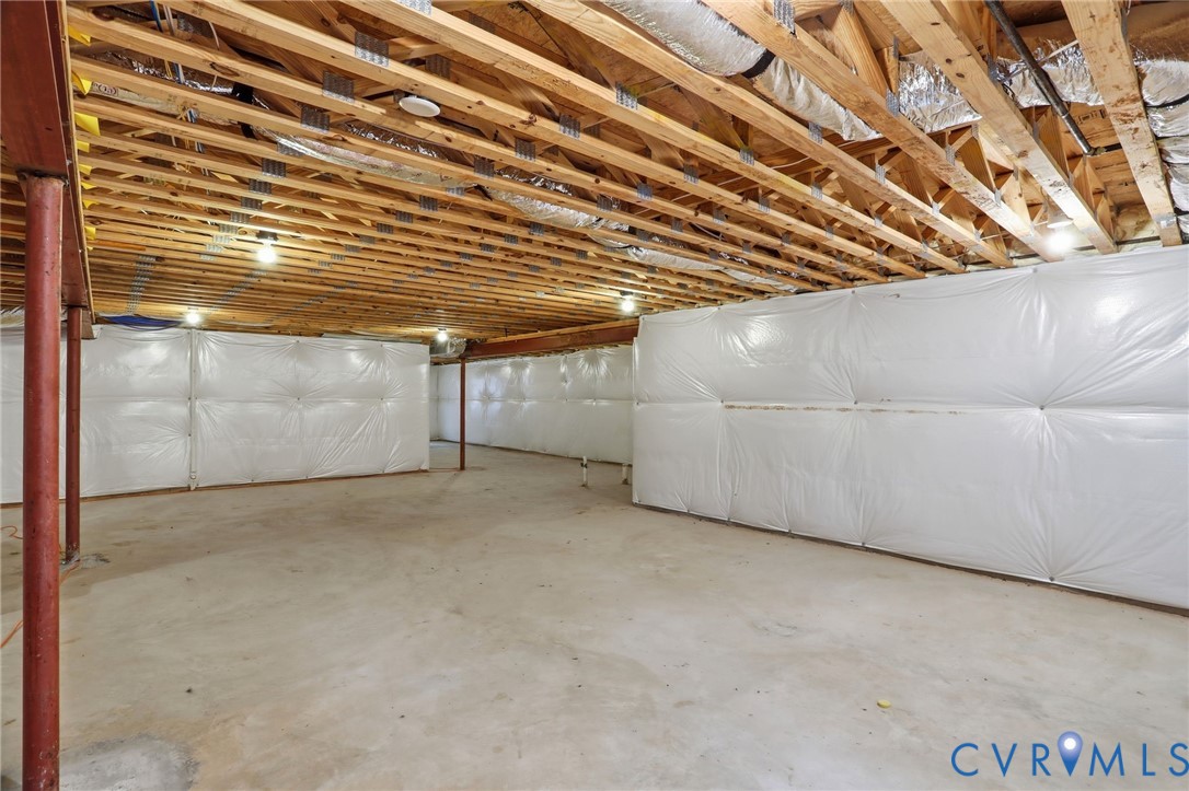 16012 Garston Ln