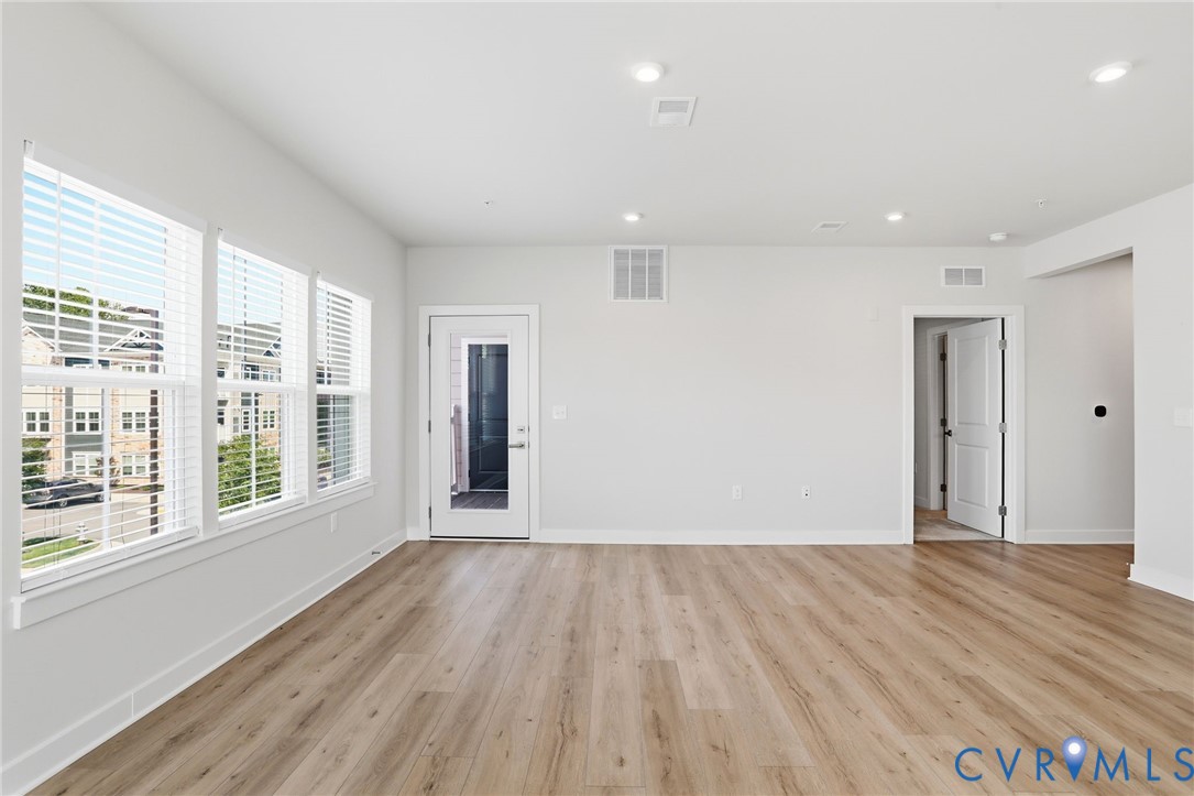 6655 Citory Way Unit#203