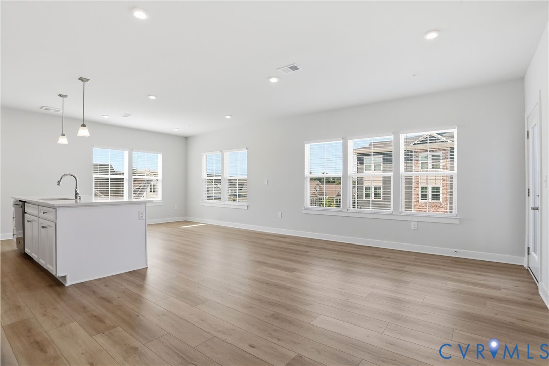 6655 Citory Way Unit#203