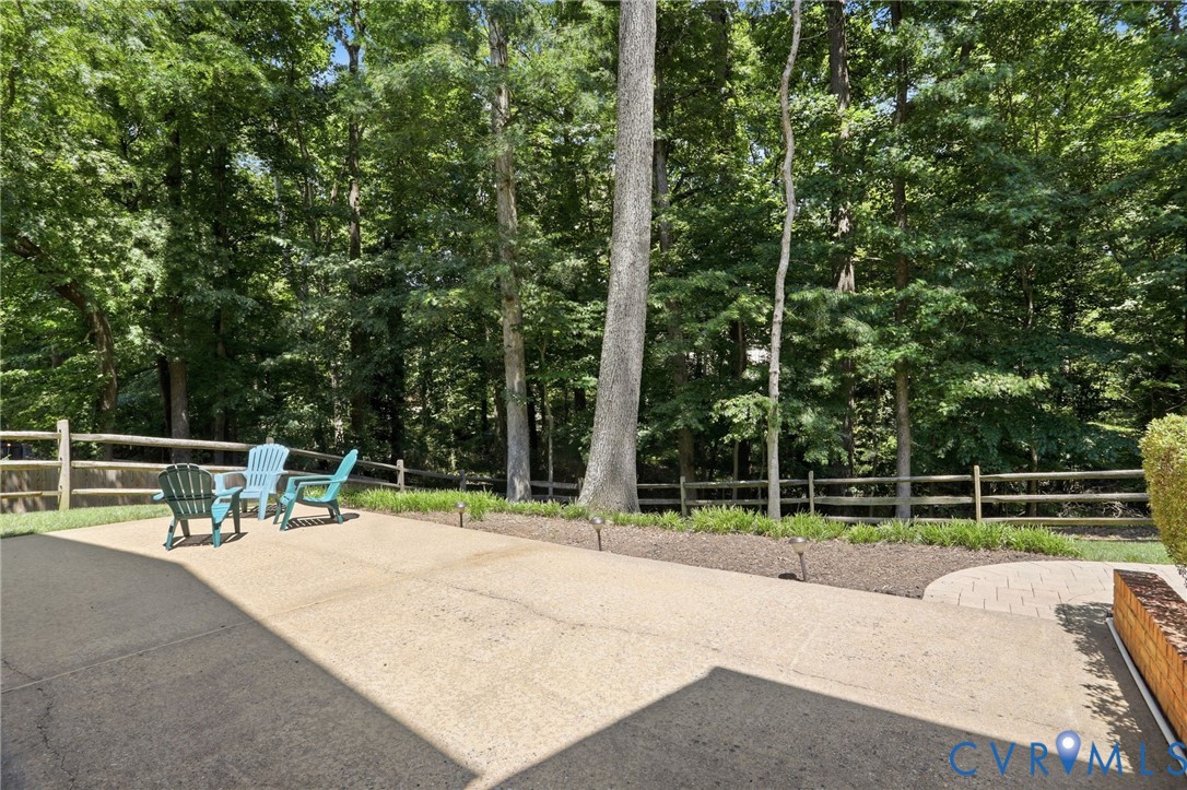 2201 Planters Row Dr