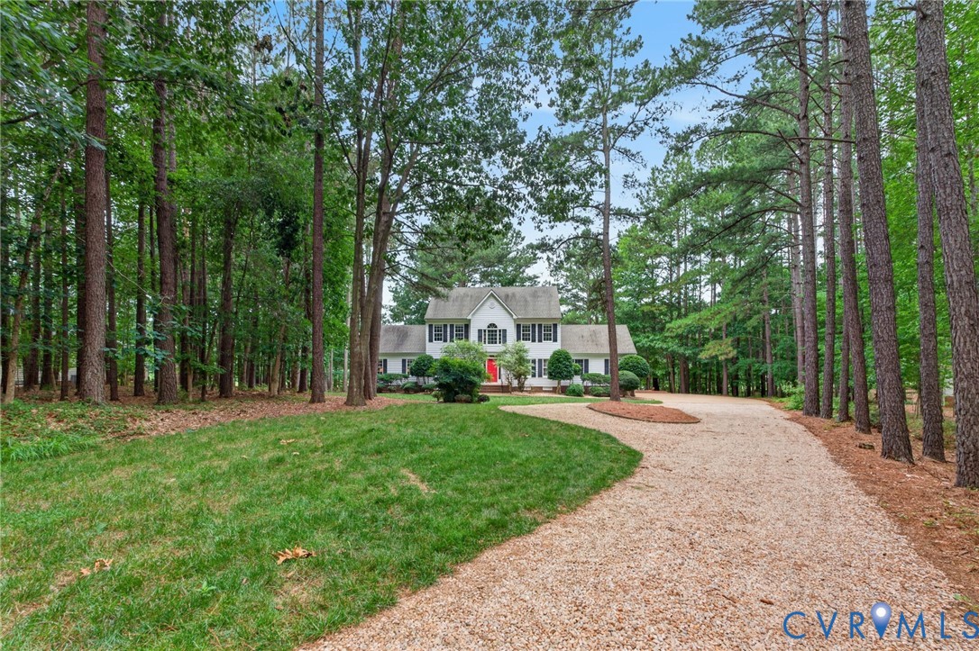 8201 Sidlaw Hills Ter