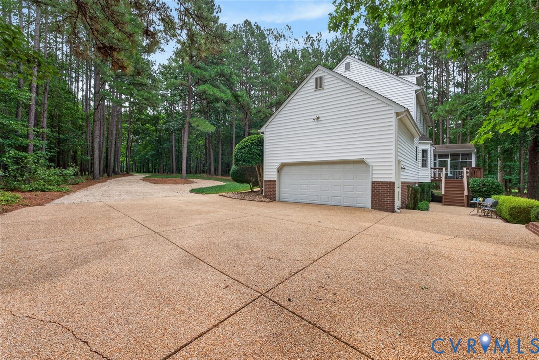 8201 Sidlaw Hills Ter