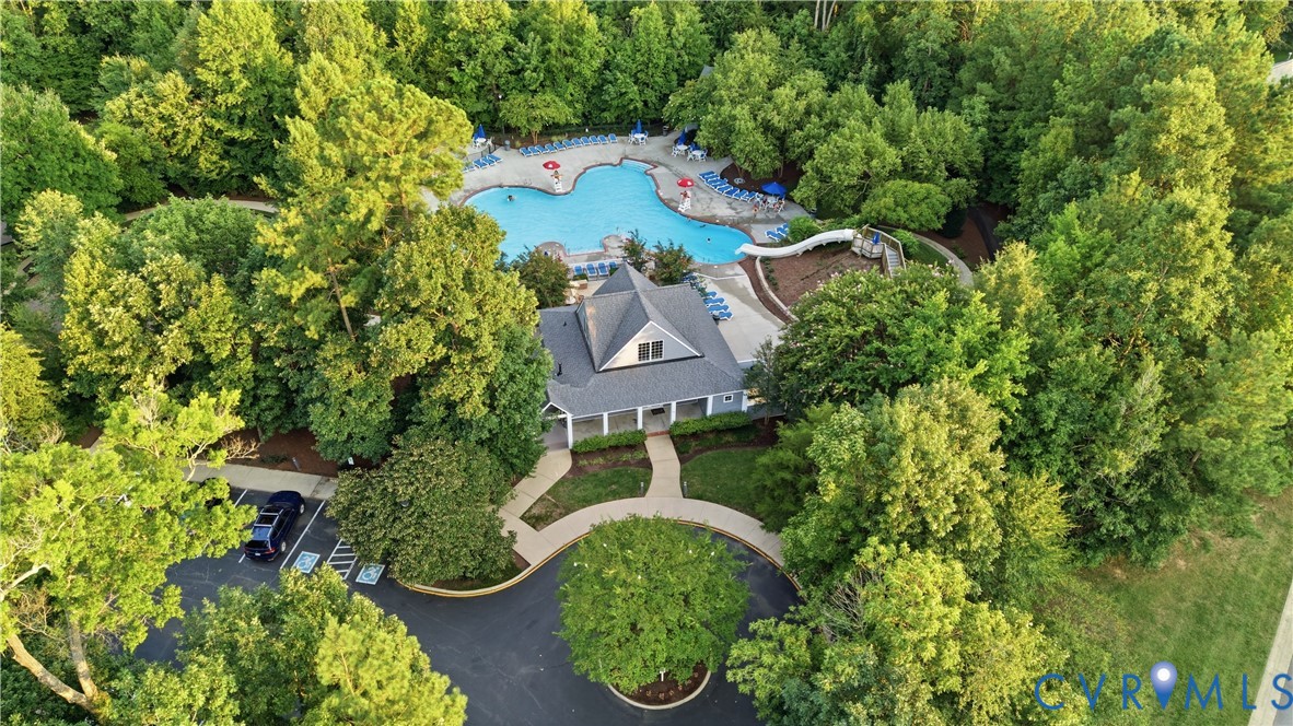 8024 Hampton Meadows Ln