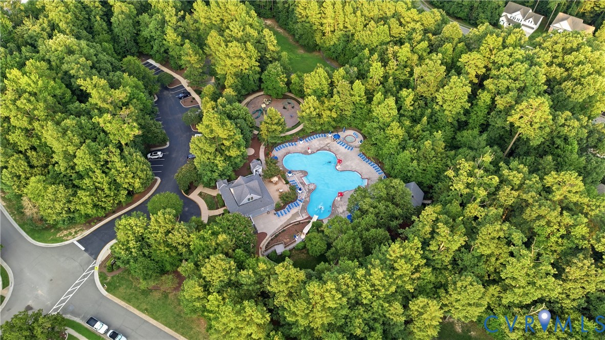 8024 Hampton Meadows Ln