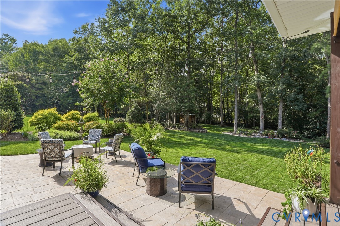 8024 Hampton Meadows Ln