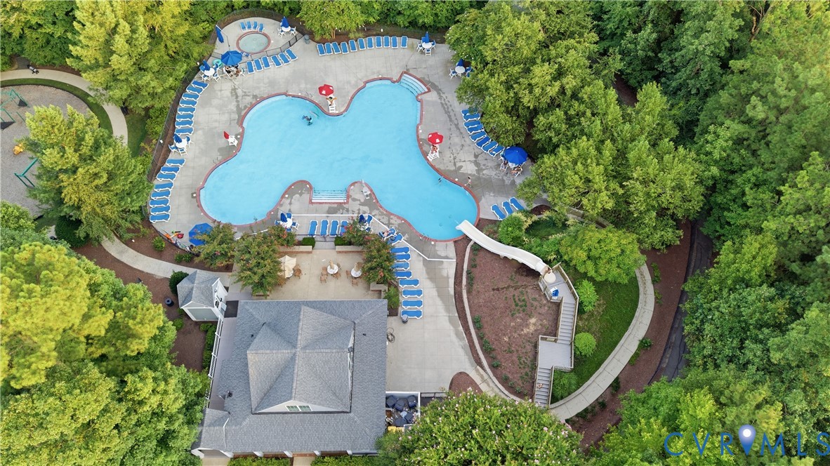 8024 Hampton Meadows Ln