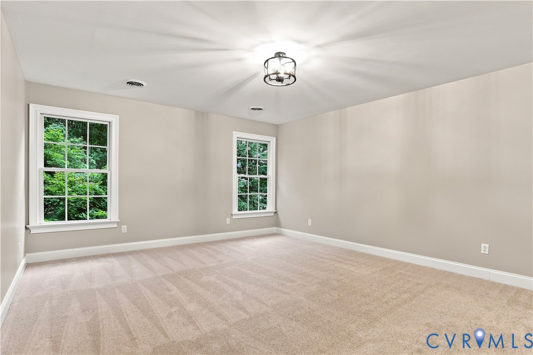 3231 Queens Grant Dr