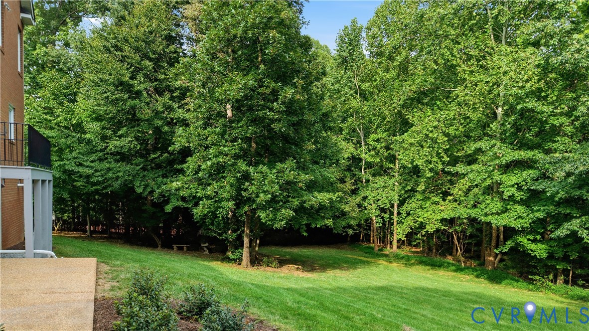 3231 Queens Grant Dr