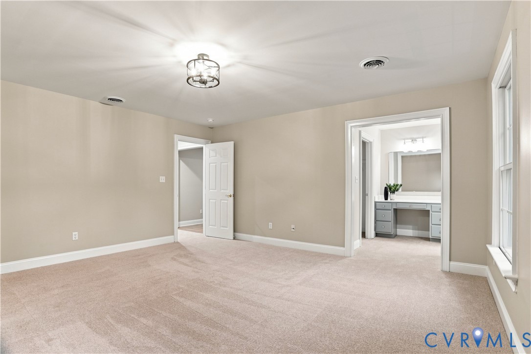 3231 Queens Grant Dr