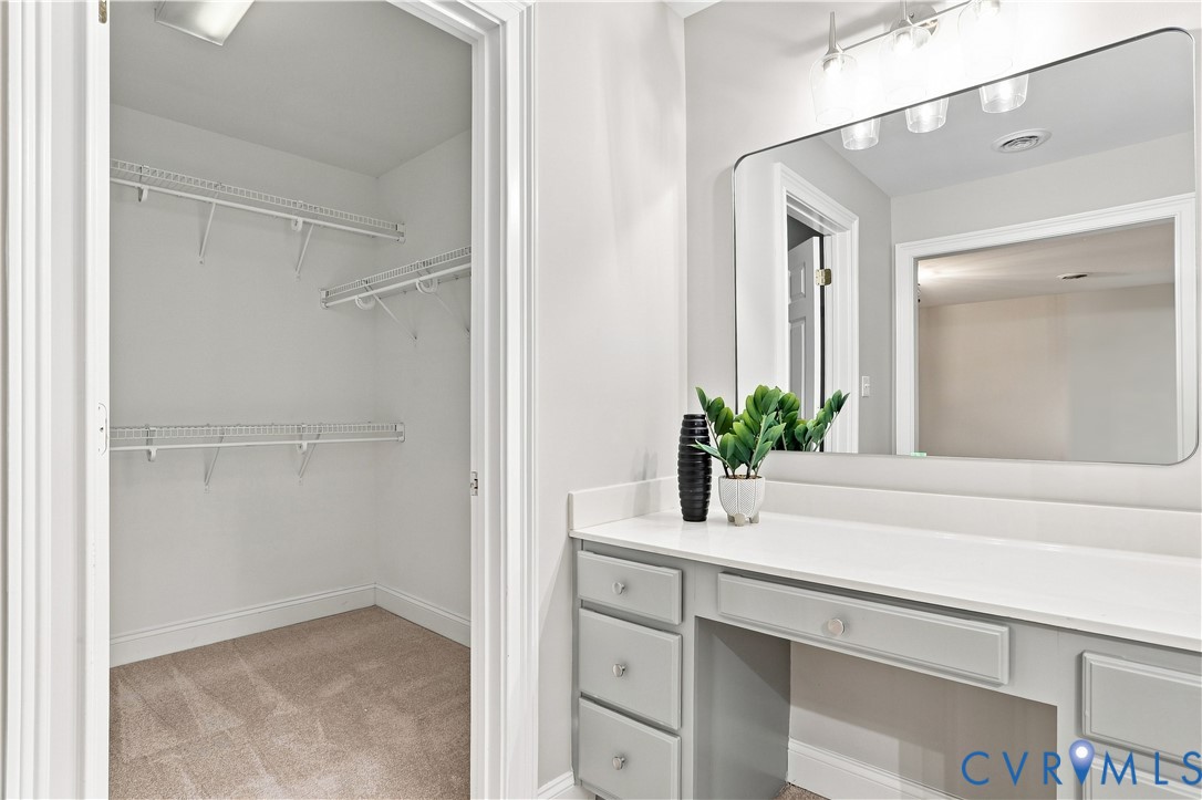 3231 Queens Grant Dr