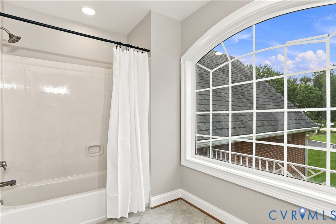 3231 Queens Grant Dr