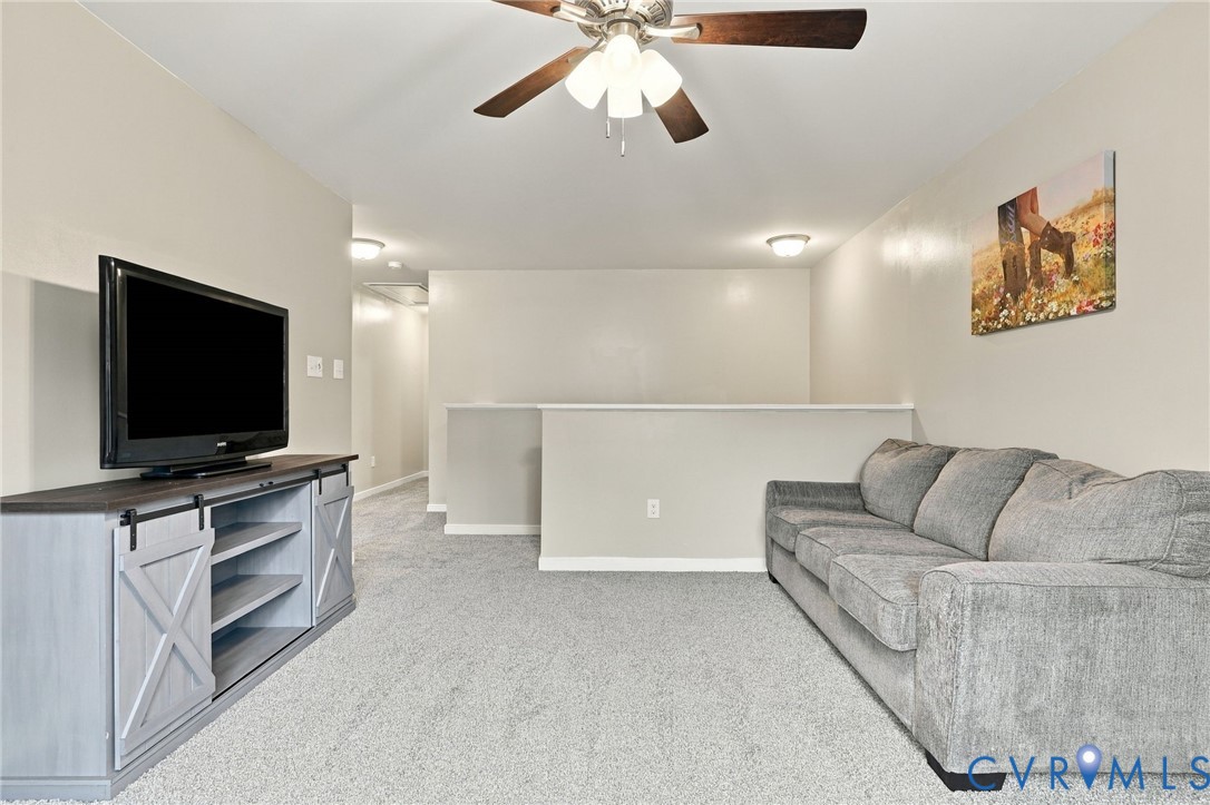 8801 Elkview Ct