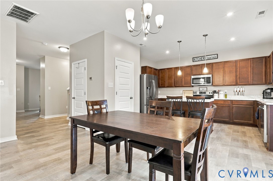 8801 Elkview Ct