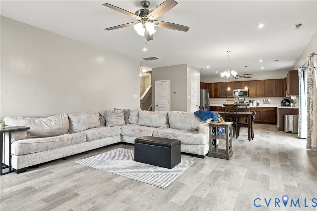 8801 Elkview Ct