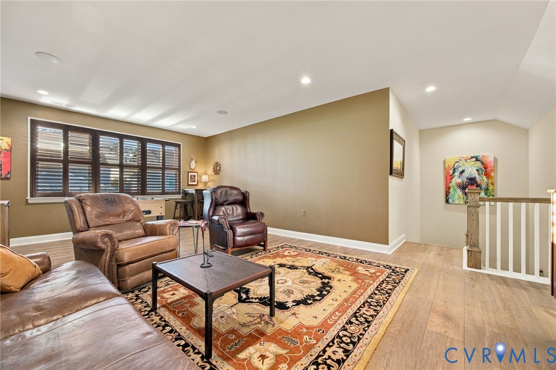 900 Landon Laurel Ln