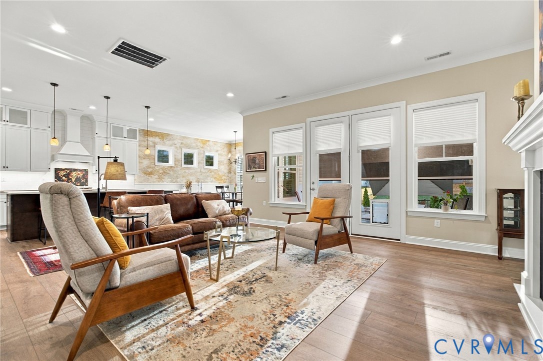 900 Landon Laurel Ln