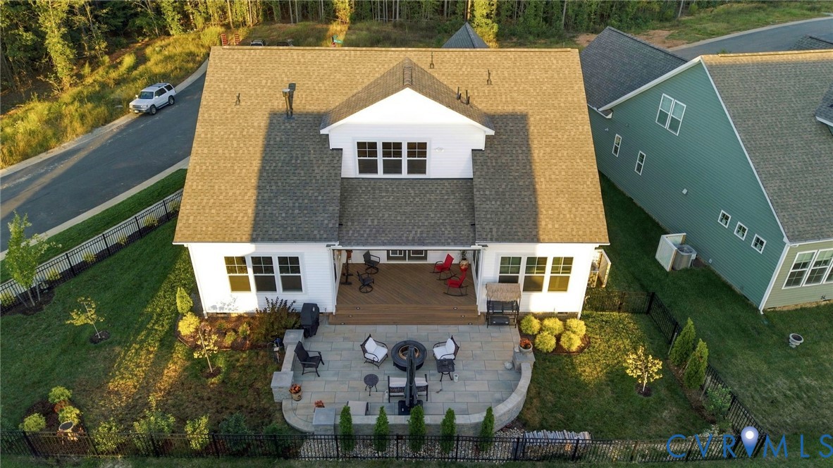 900 Landon Laurel Ln