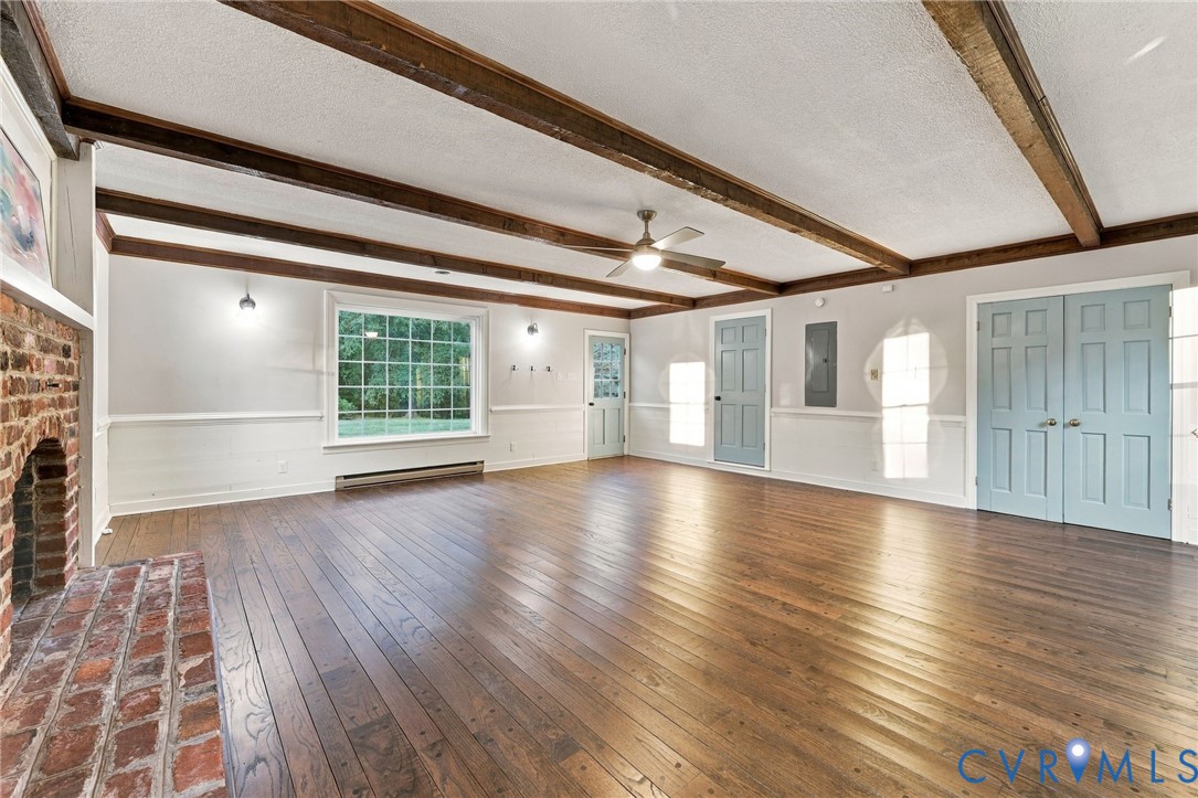 20010 River Rd