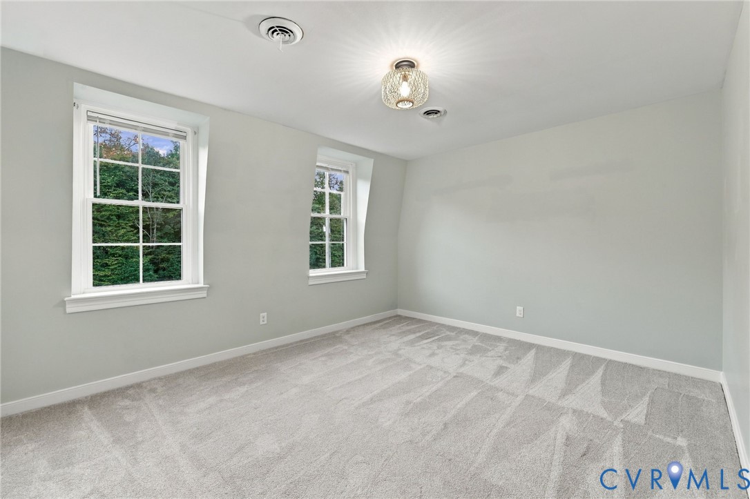 20010 River Rd